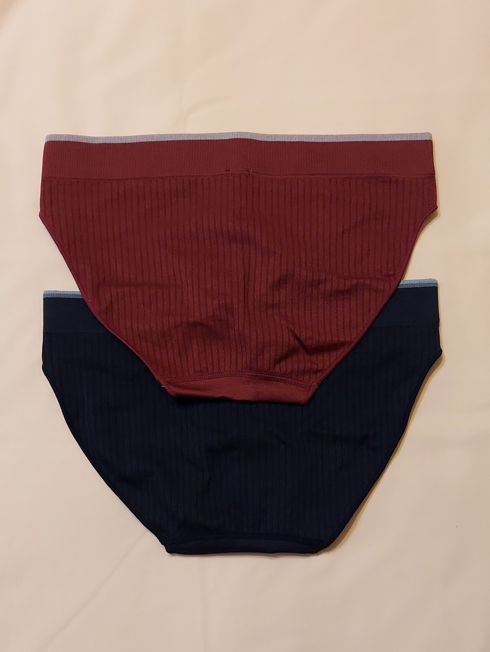 Calvin Klein Burgundy & Black Hipster Underwear Bundle - Picture 2 of 7